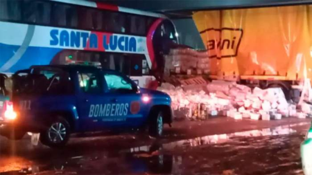 Choferes que murieron en el choque entre un colectivo y un camión eran correntinos